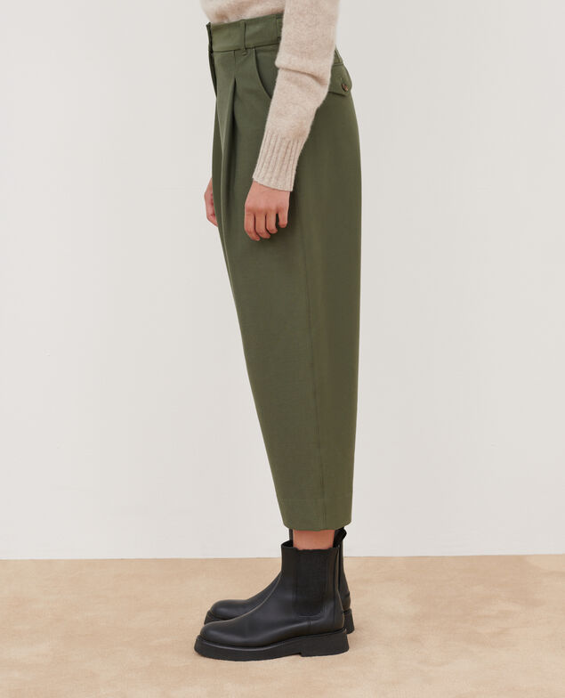 PEGGY - Pantalón carrot de sarga con punto jersey 0571 thyme green