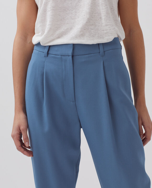 PEGGY - Pantalón carrot de lana A622 blue horizon