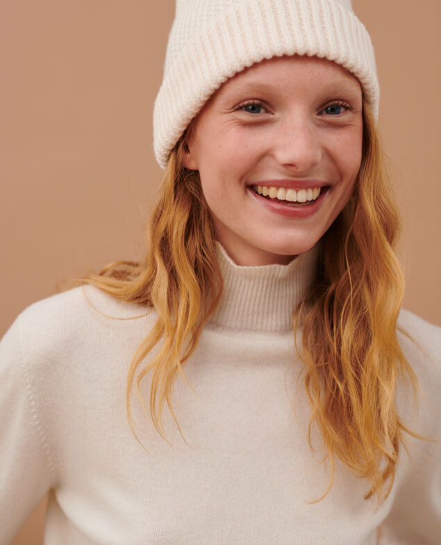 Gorro de lana 8842 01 offwhite