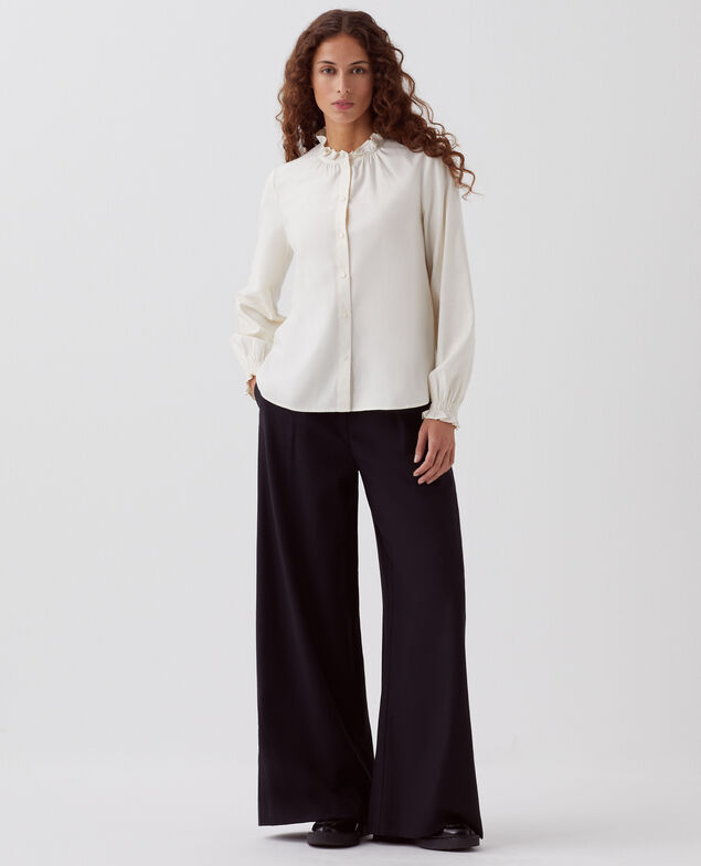 Blusa con cuello de volantes I012 papyrus creme