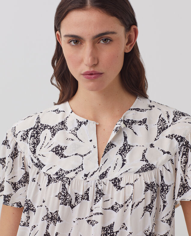 Blusa fluida de manga corta J301 flower camo ecru