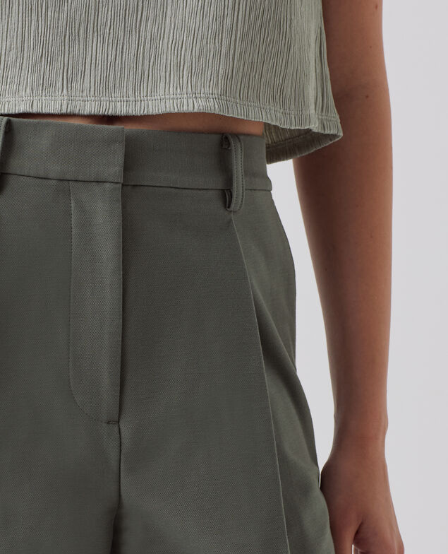 CAMILLE - Pantalón carrot J560 basil dark green