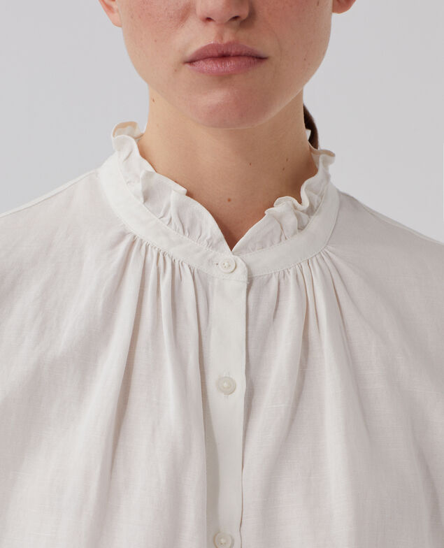Camisa sin mangas con cuello de volantes U010 off white