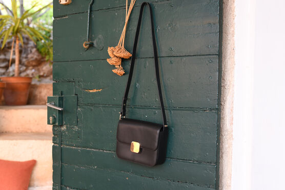 VIC - bolso caja de cuero 8853 09 BLACK
