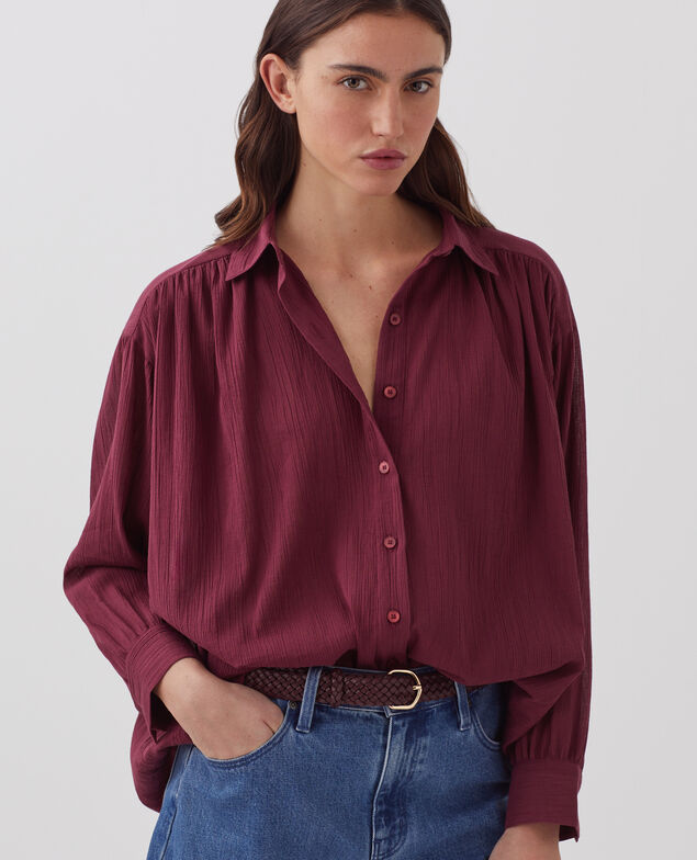 Blusa de algodón plisado J750 burgundy