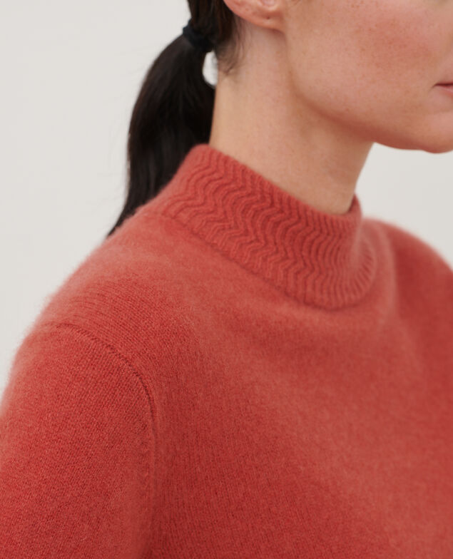 Jersey de cachemir con cuello alto