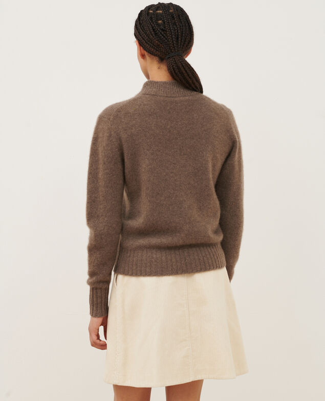Jersey de cachemir con cuello alto