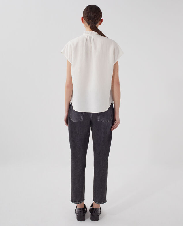 Camisa sin mangas con cuello de volantes U010 off white
