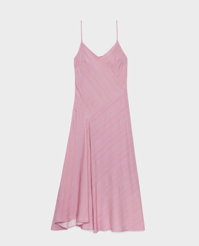 Vestido con tirantes finos