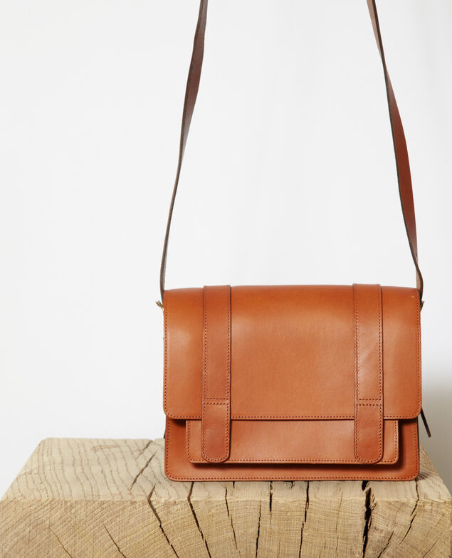 Bolso de piel lisa tamaño pequeño Camel