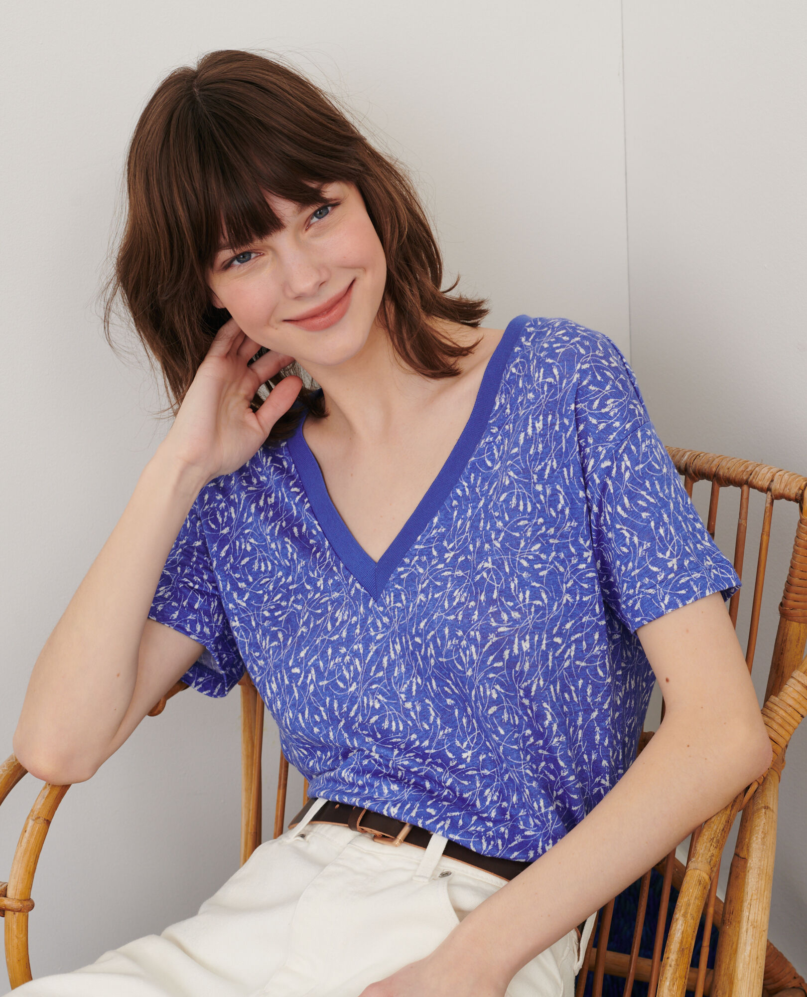 SARAH - Camiseta de lino con cuello de pico 91 print blue 2ste338f05