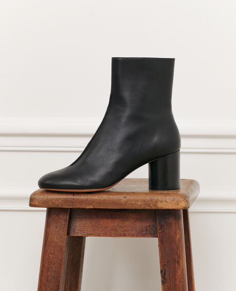 Botines de cuero con tacón