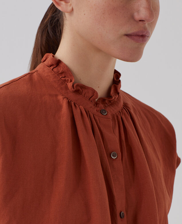 Camisa sin mangas con cuello de volantes U260 orange