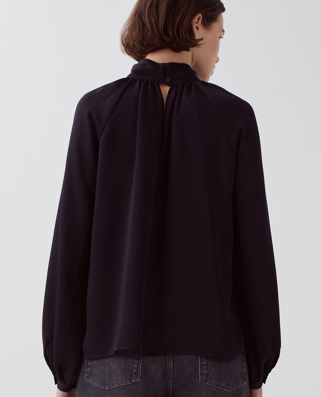 Blusa fluida tacto seda H091 black beauty