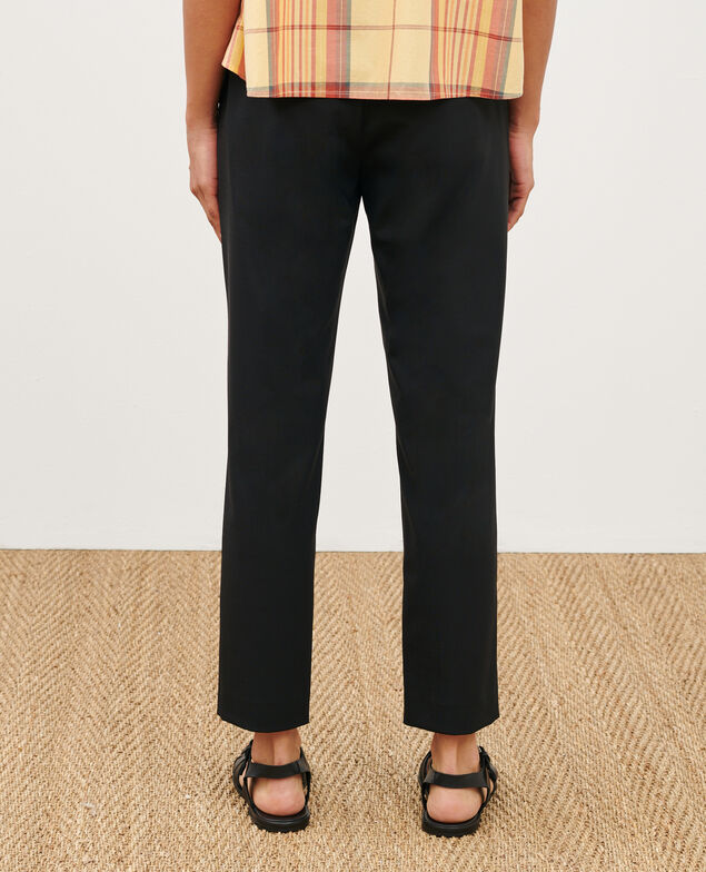 MARGUERITE - Pantalón cigarette 7016c 09 black