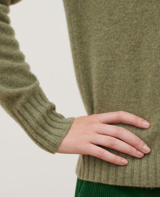 Jersey de cachemir con cuello alto