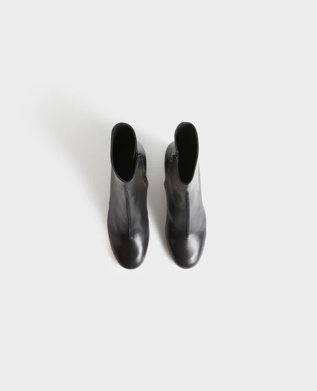 Botines de cuero con tacón
