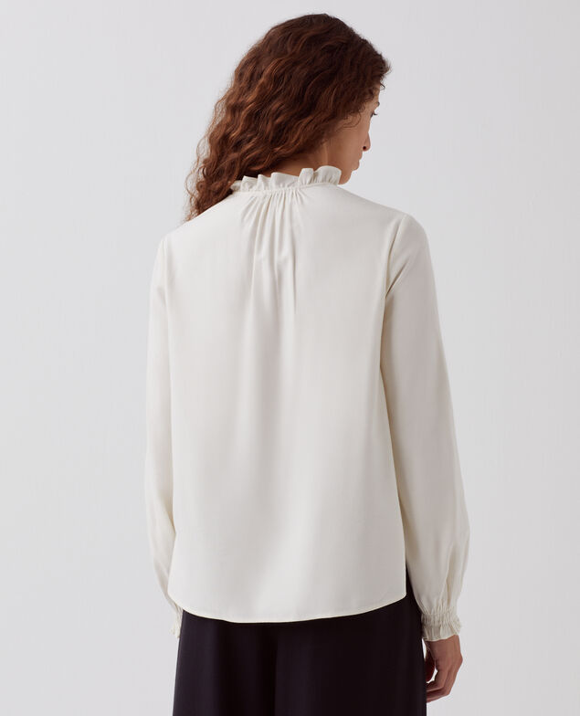 Blusa con cuello de volantes I012 papyrus creme