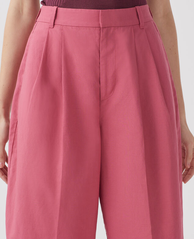 Pantalón con pinzas J130 baroque rose
