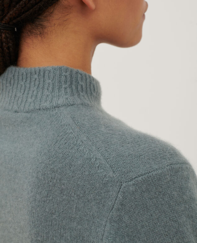 Jersey de cachemir con cuello alto