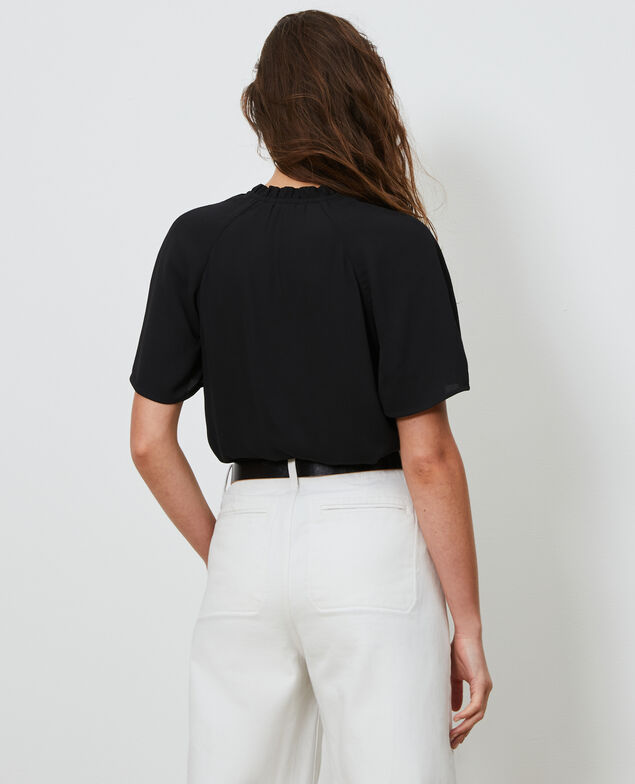 Blusa de manga corta Black beauty