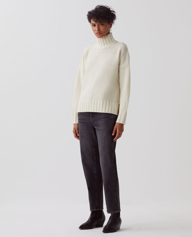 Jersey de lana con cuello alto I010 glass green beige