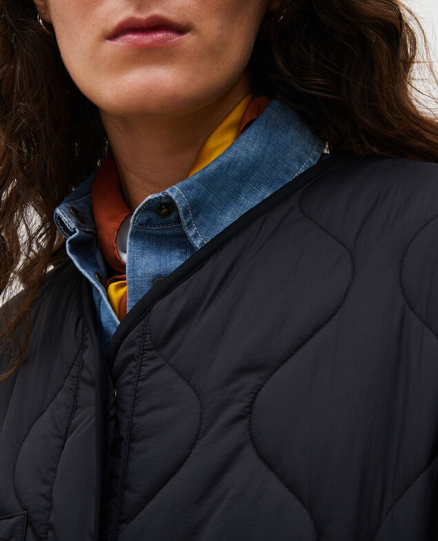 Abrigo plumas con cuello de pico  Black beauty