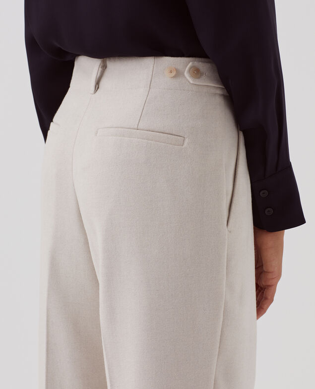 Pantalón recto de lana U300 natural