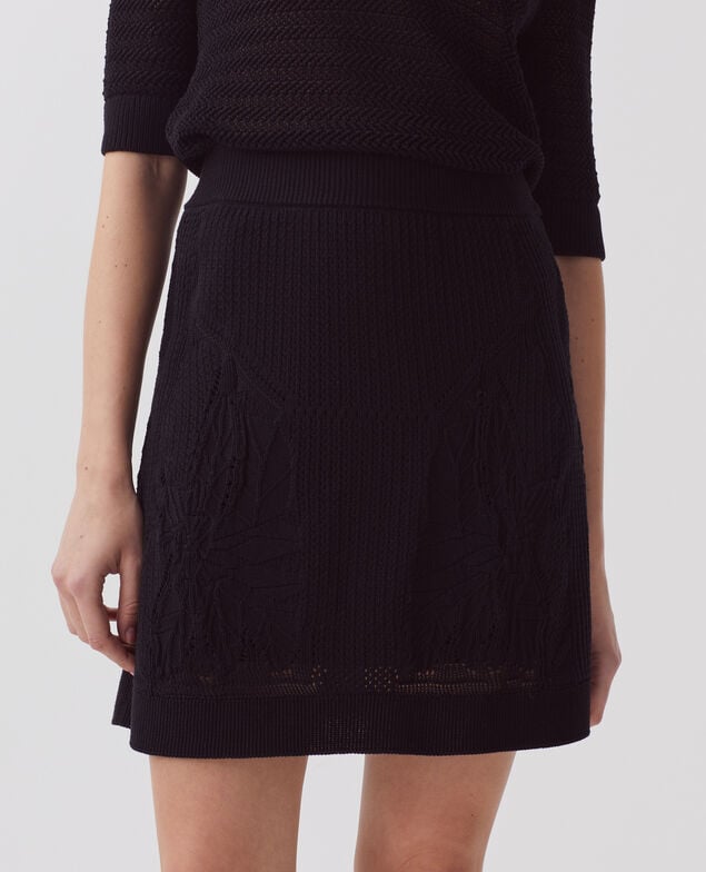 Falda corta de crochet con motivo floral H091 black beauty