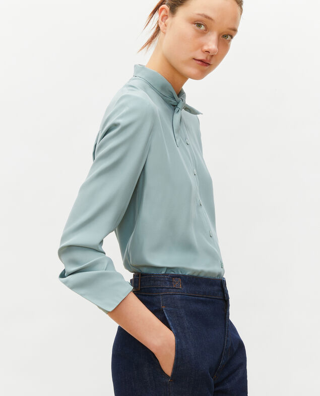  Blusa de seda con manga larga y cuello para atar Chinois green