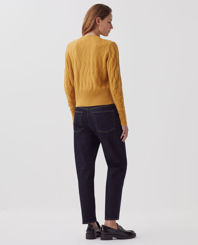Jersey cuello redondo de lana merino J490 mustard gold