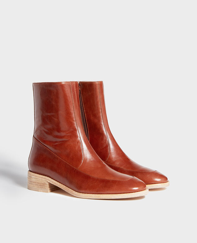 Botas ajustadas de cuero Camel