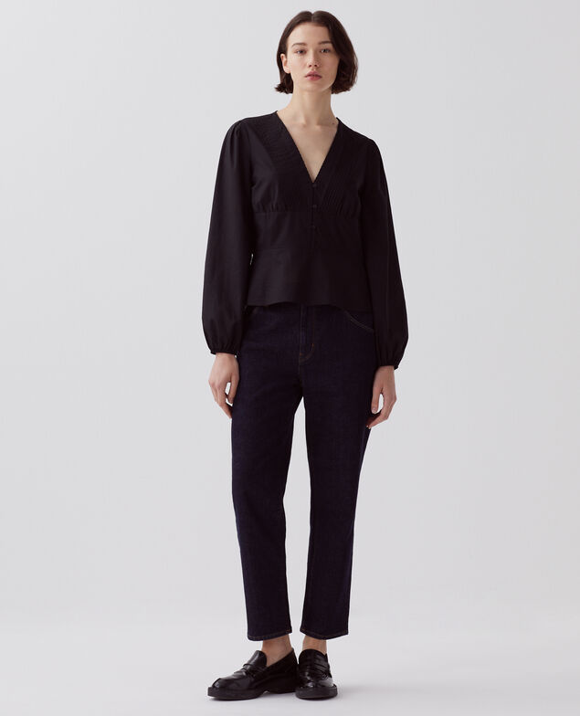 Blusa de algodón y cuello en pico H091 black beauty