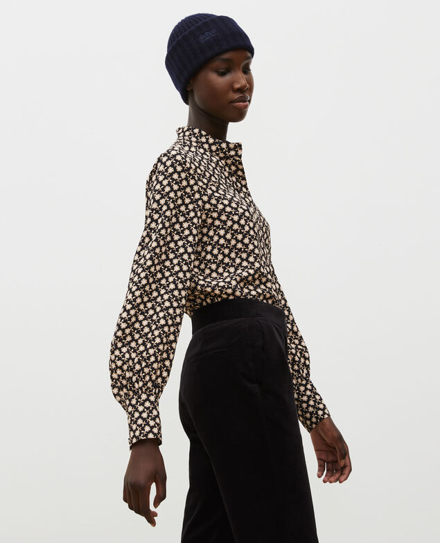  Blusa con manga larga y estampado floral Print fleurettes black latte