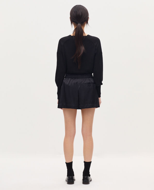 Short fluido satinado H091 black beauty