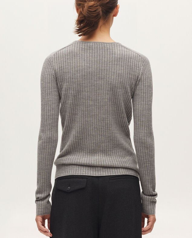 Jersey con cuello de pico de lana merino K070 mel gray