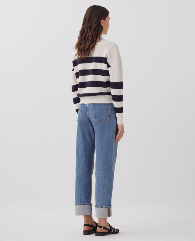 Jersey marinero con cuello de pico de lana merino J682 st ecru navy