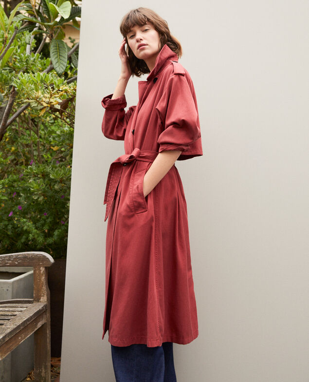 Trench de longitud media  Rojo
