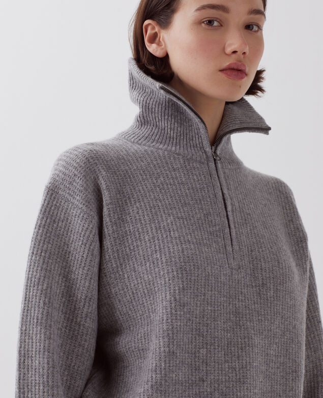 Jersey de lana con cuello de cremallera U020 light gray
