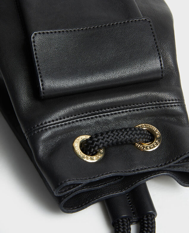 Pequeño bolso saco de cuero Black beauty