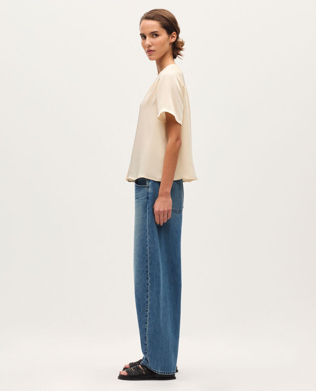 Blusa fluida con cuello de pico J300 natural