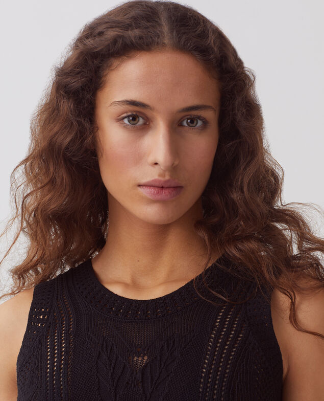 Top de crochet con motivo floral H091 black beauty