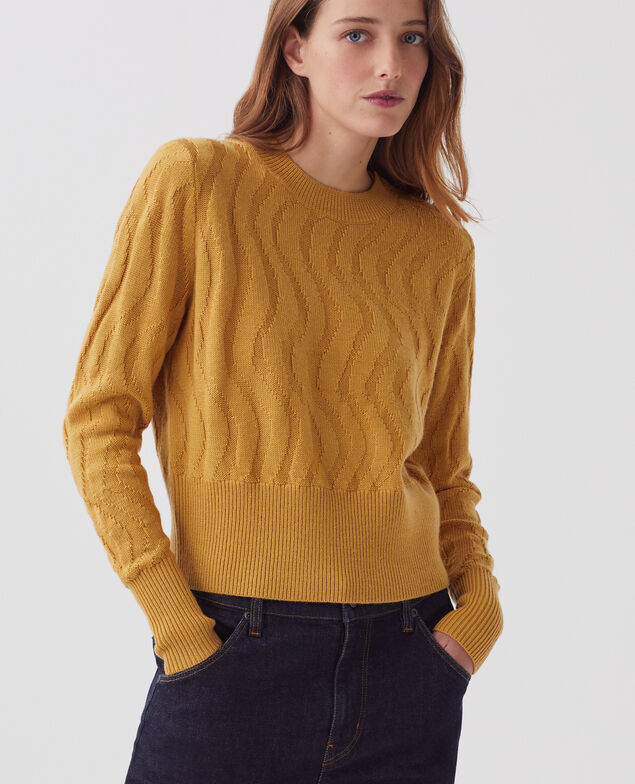Jersey cuello redondo de lana merino J490 mustard gold