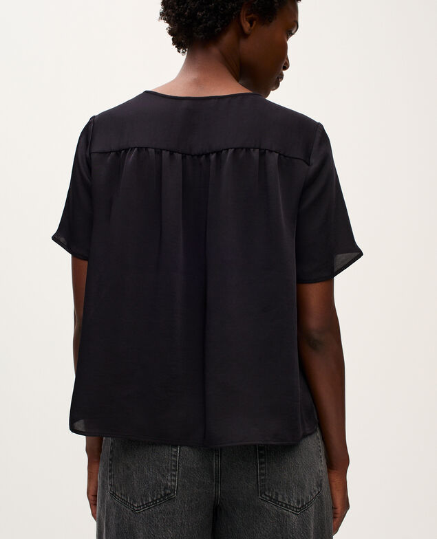 Blusa fluida con cuello de pico H091 black beauty