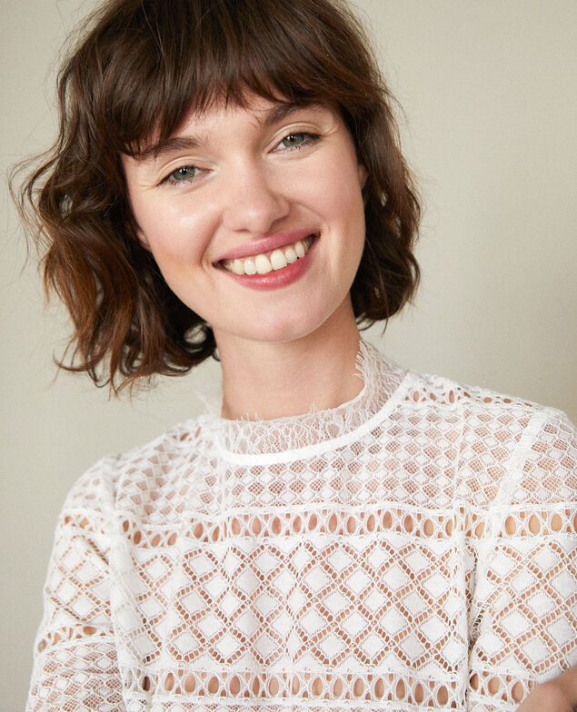 Blusa de encaje calado Blanco