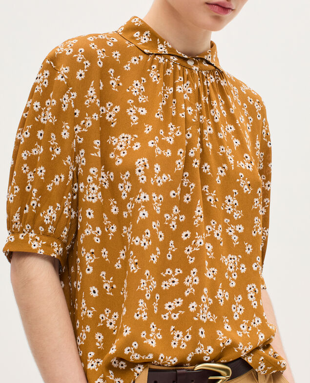Blusa fluida de manga corta K480 daisy camel