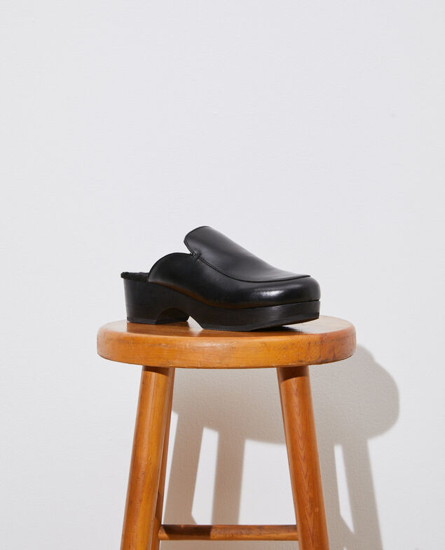 Zuecos de cuero Black beauty
