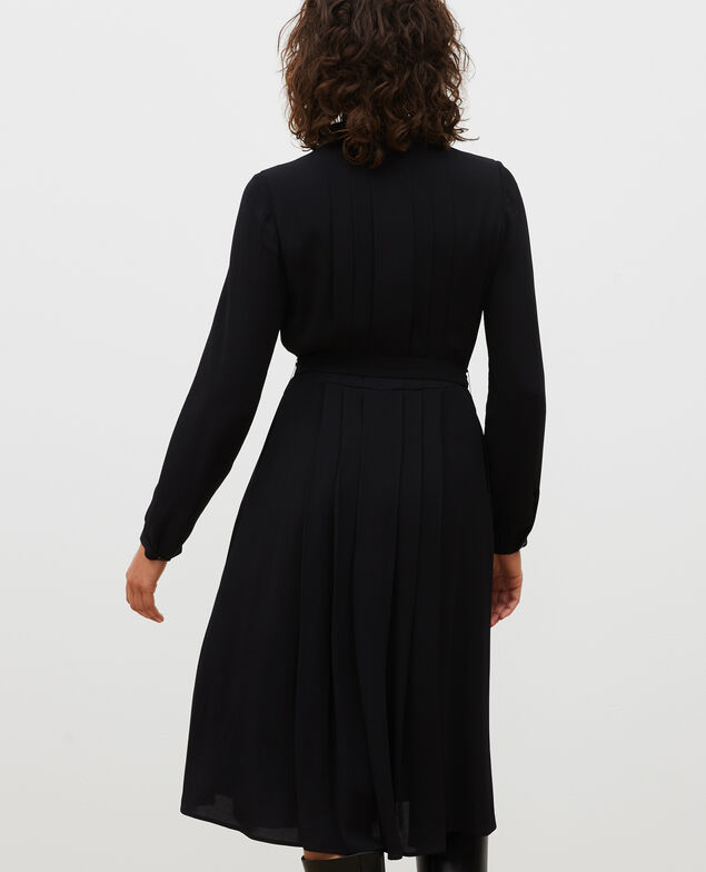 Vestido plisado con cinturón  Black beauty