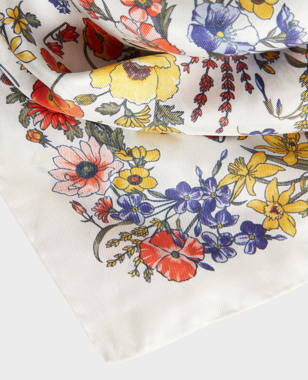 Foulard cuadrado de seda Gardenia