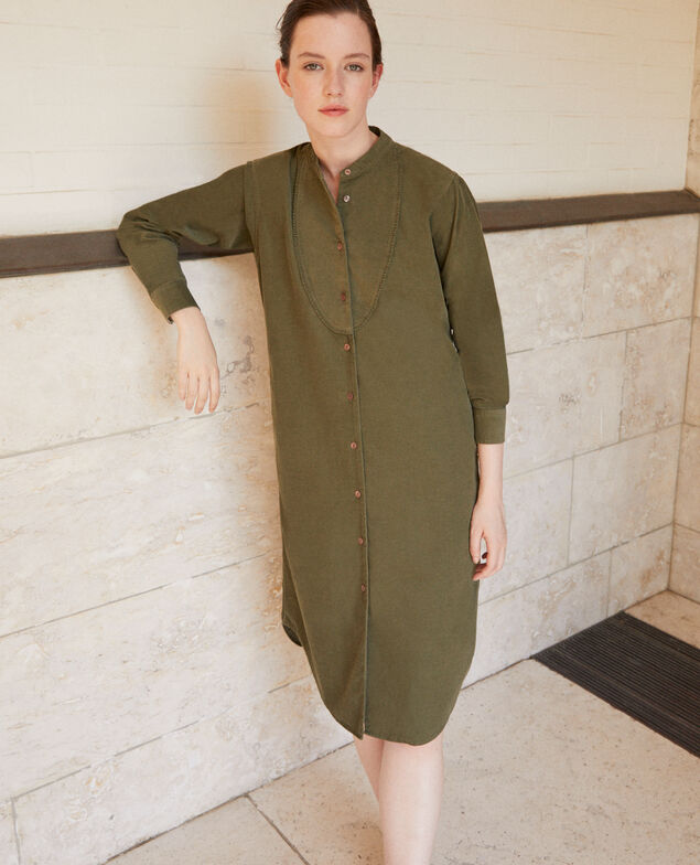 Vestido de terciopelo con cuello mao Verde